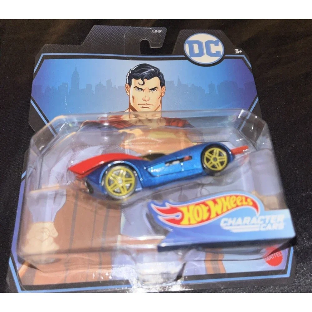 Hot Wheels: DC SUPERMAN Character Car (2019, Mattel, DC) GMH96-0910